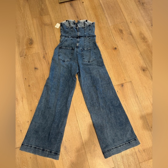 Free People NWT CRVY Femme Fatale One Piece Denim Jumpsuit - Size 6 🌷🌼 - Picture 4 of 9